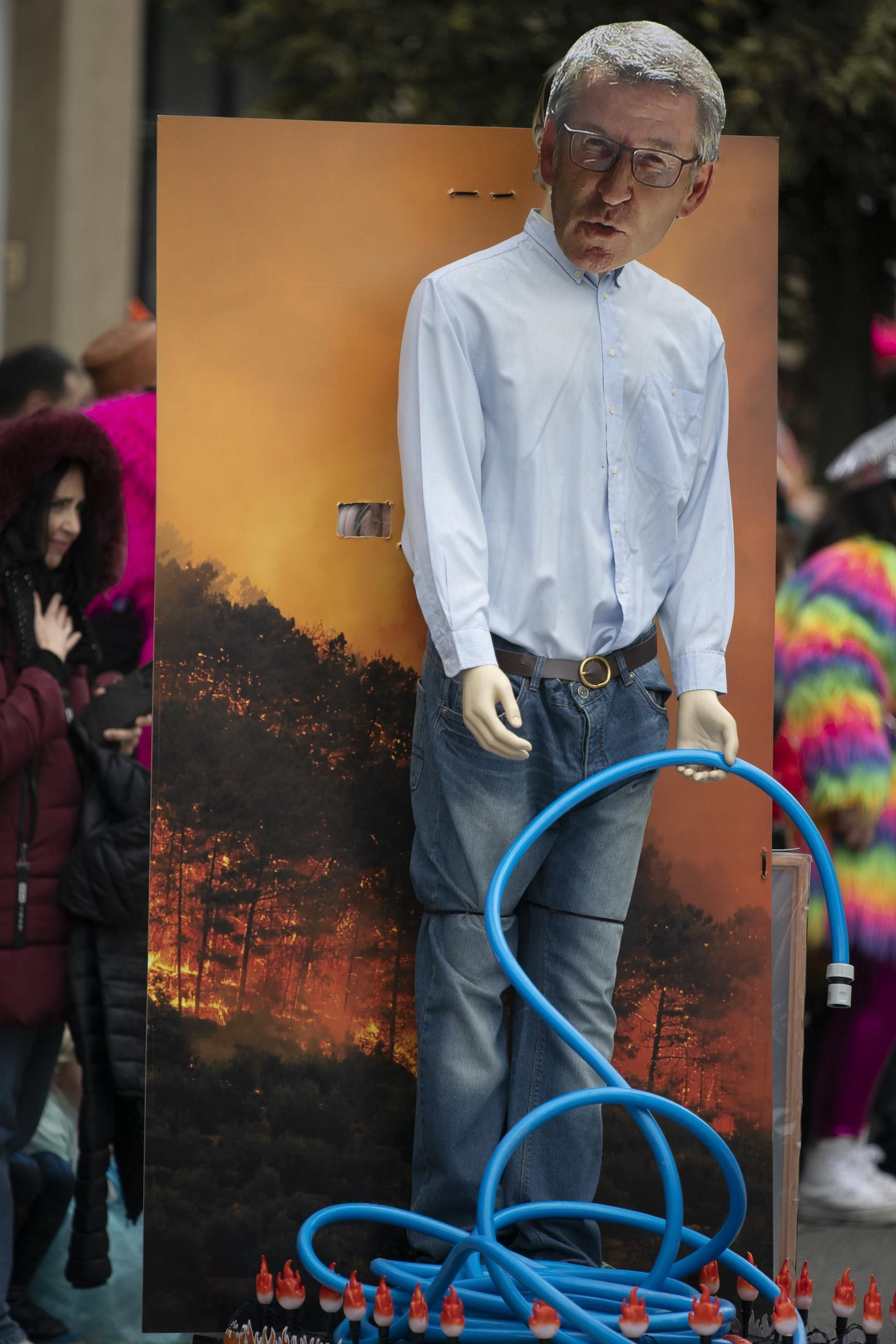 Galería | Verín vive su domingo de Entroido, el desfile en fotos