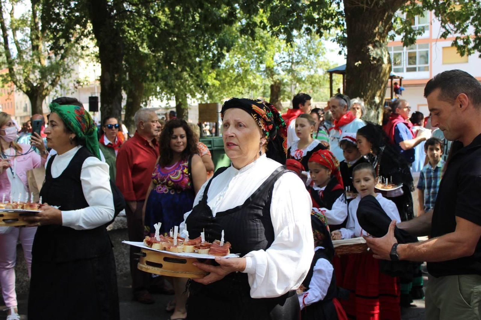 Miles de asistentes disfrutan de la Fiesta del Jamón // Paula Antón