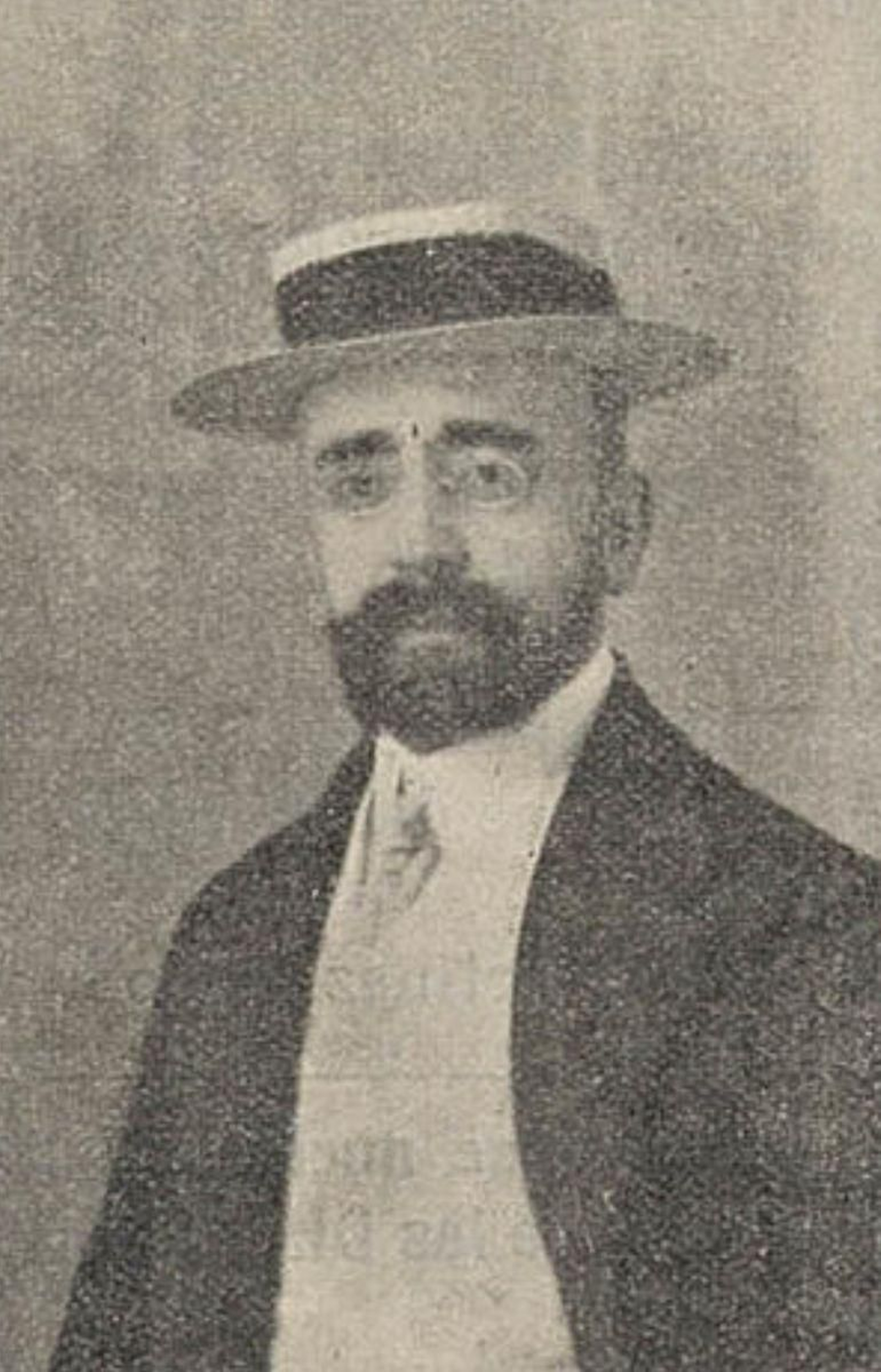 Enrique Pereira sacado de Electrónica y mecánica nº 12.