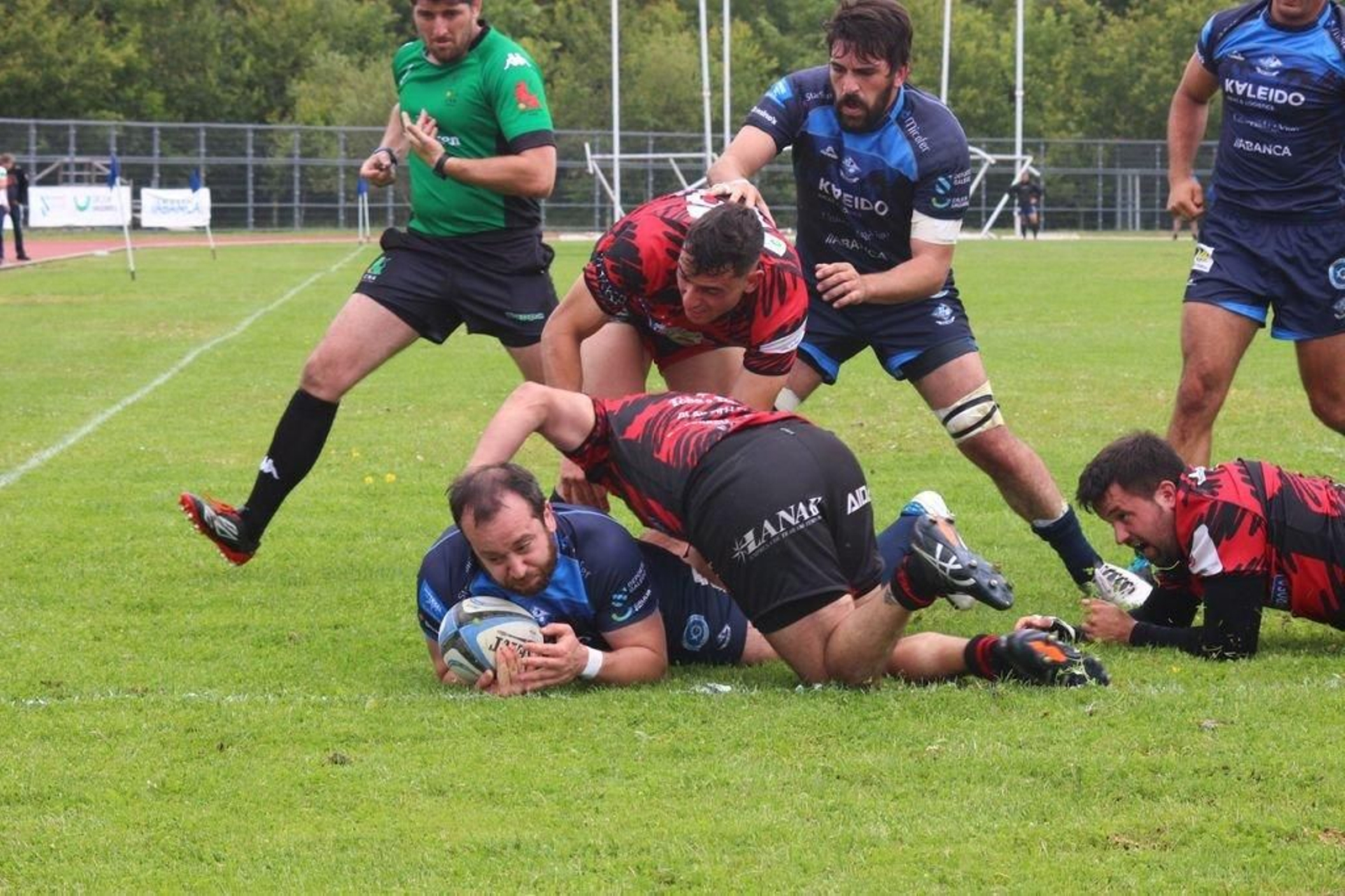 David Riveiro anotou un dos ensaios do partido de onte xogado nas Lagoas.