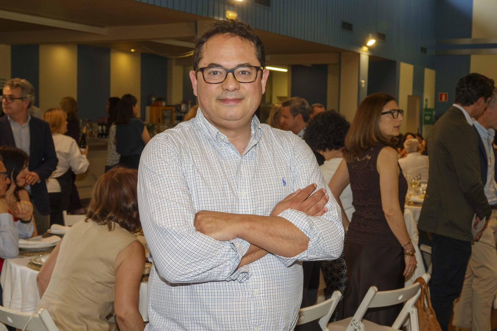 Galería | Emotiva despedida en Vigo al exjuez decano Germán Serrano