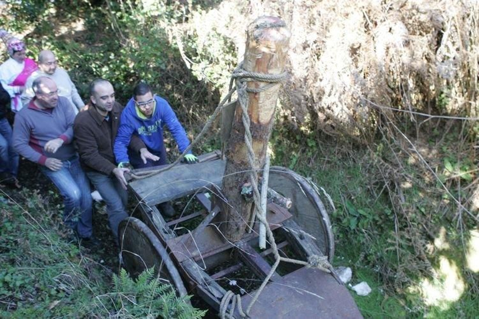 17.02.15.CARTELLE.AS.CURRUXEIRAS.O.MECO.