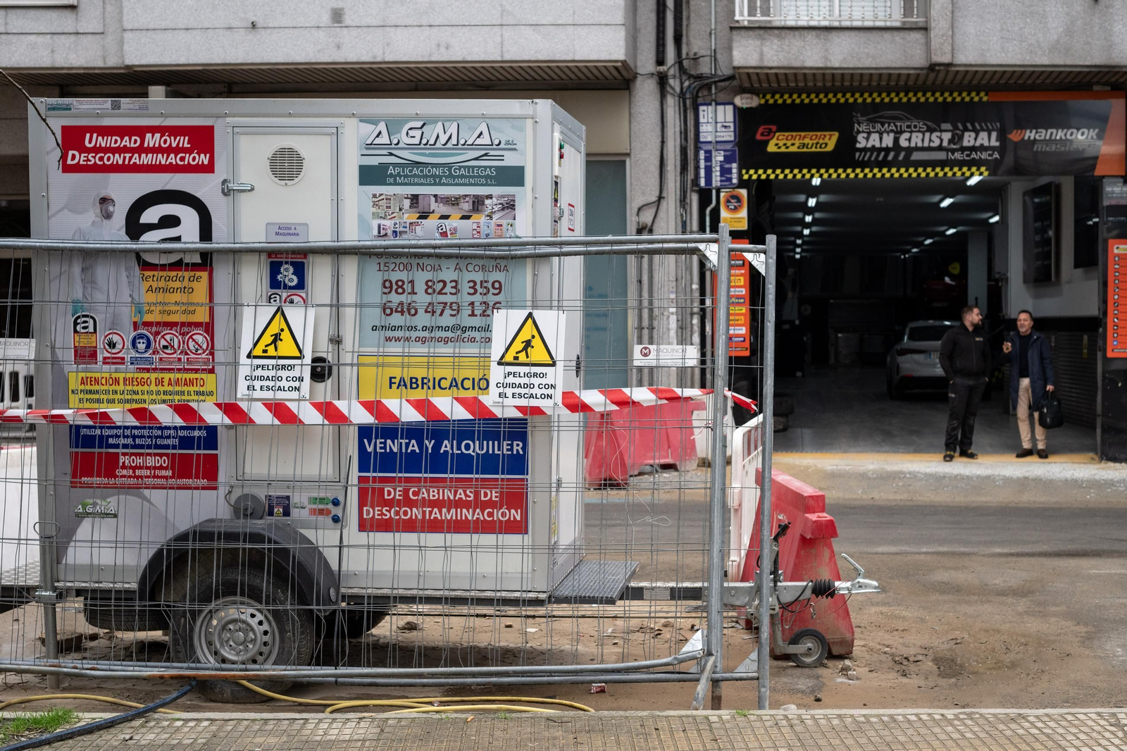 Las obras obstaculizan el acceso a diferentes establecimientos de la zona.