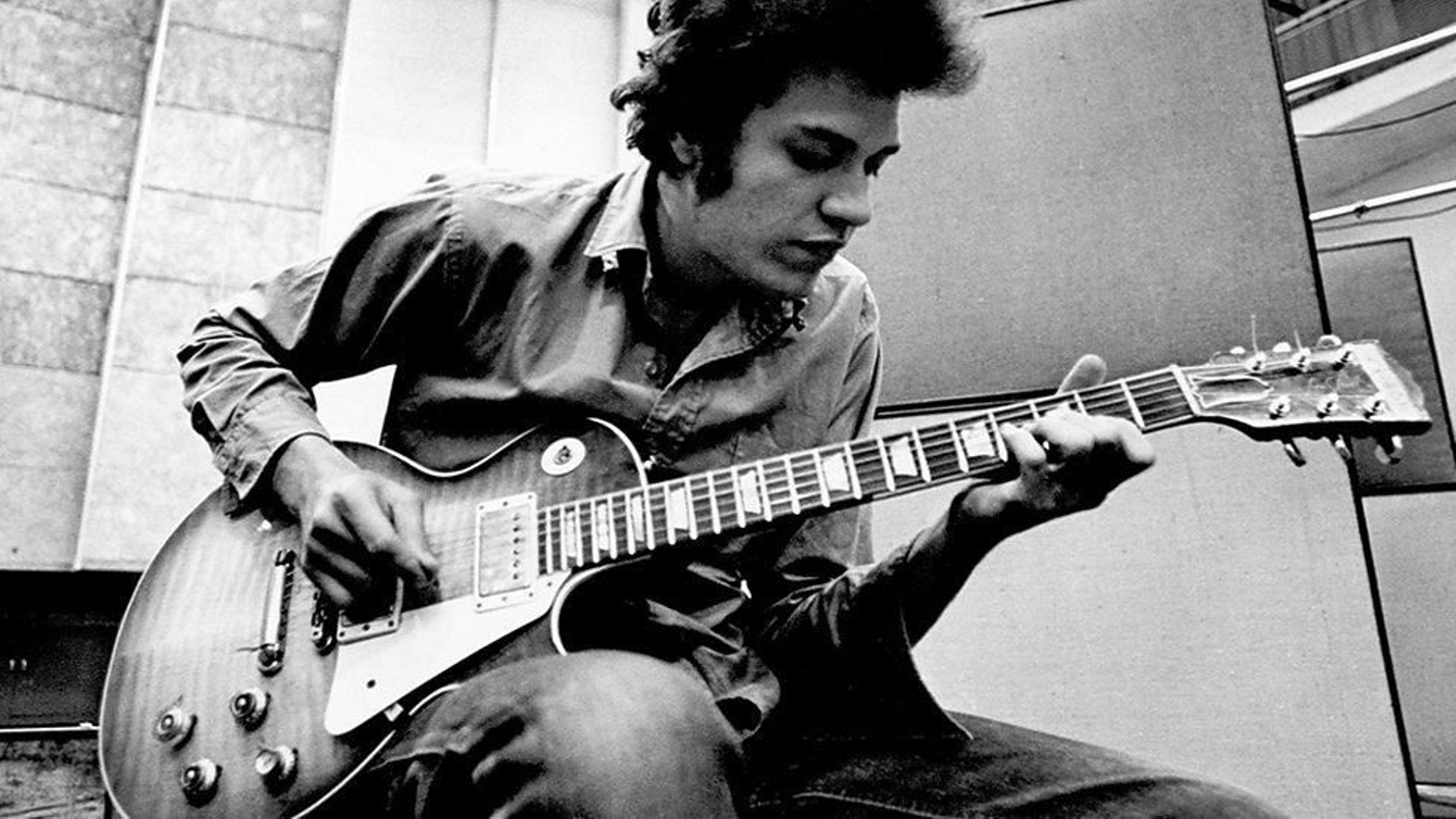 Las grandes figuras del rock y del blues nunca ocultaron su admiración por este joven nacido en Chicago.
