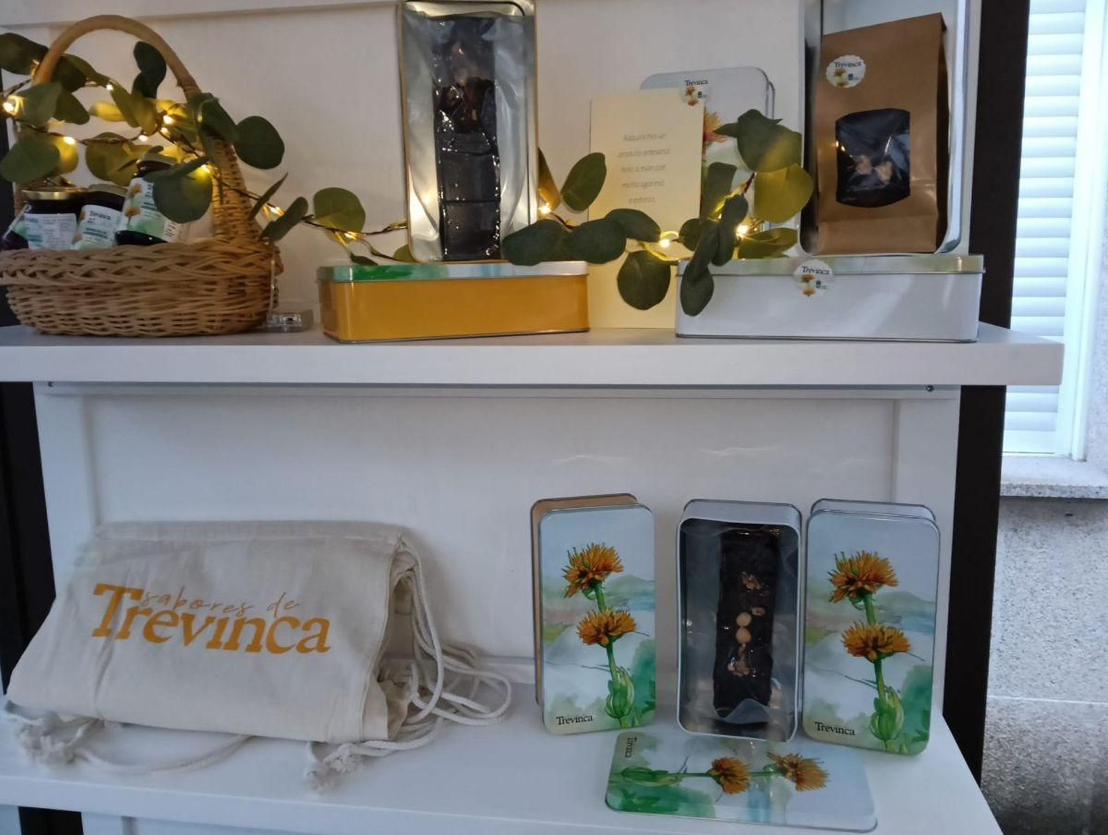 Turrones elaborados con nueces y avellanas de A Veiga.