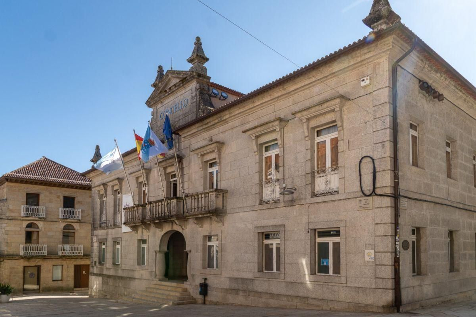 El Ayuntamiento destina fondos propios para estas subvenciones.