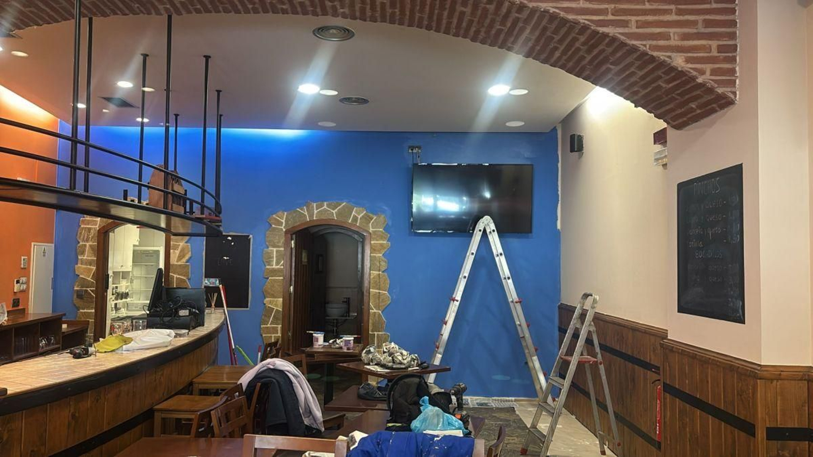 Apertura de El Compadre.