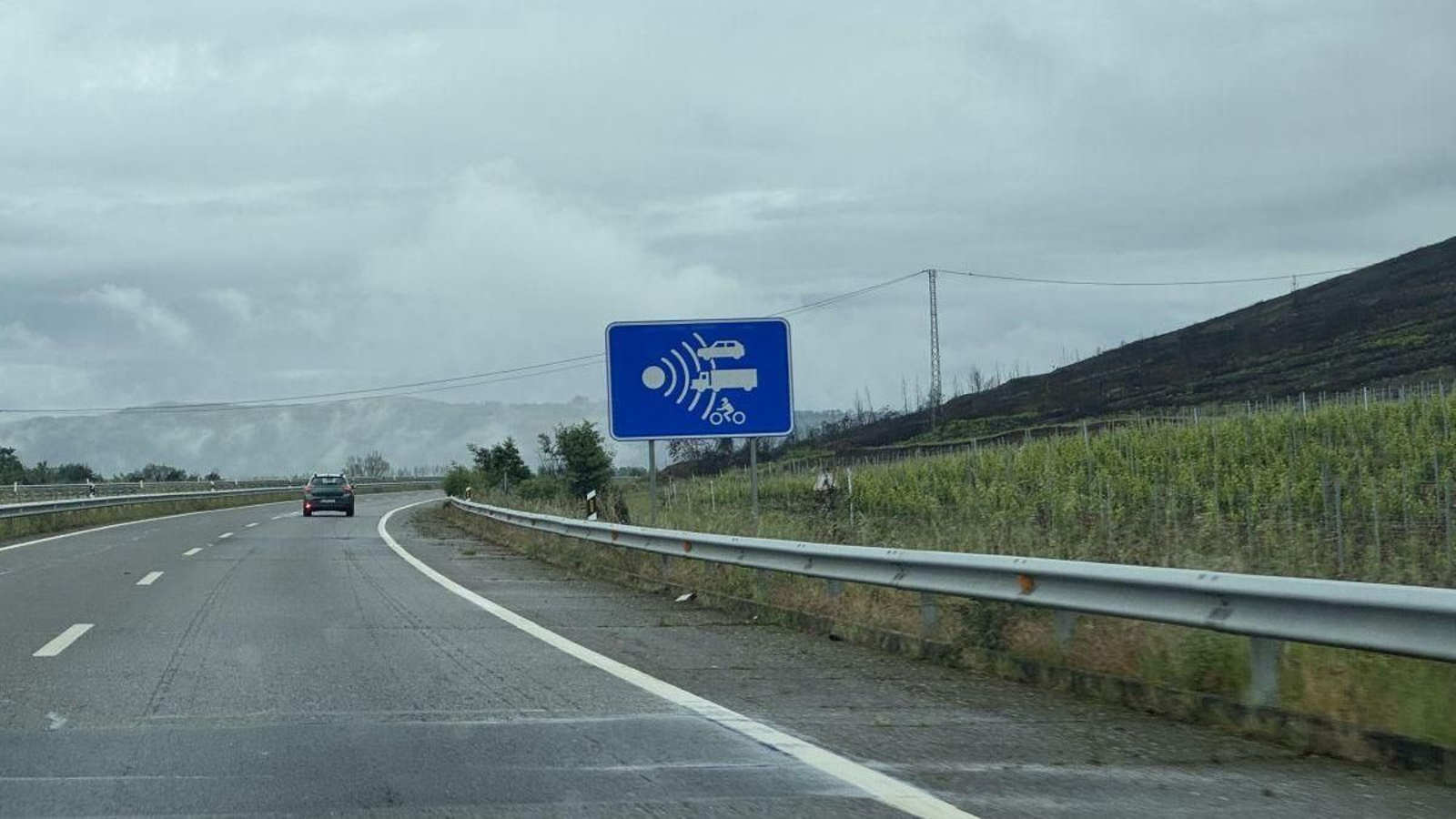 Las nuevas señales en la autovía Rías Baixas.