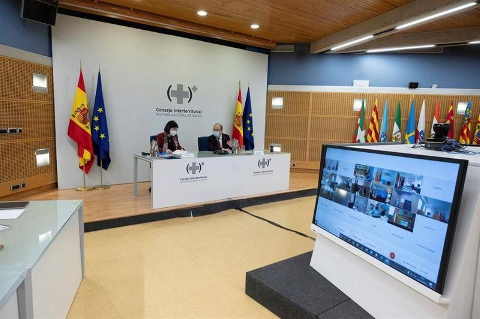 La ministra de Sanidad, Carolina Darias, preside por videoconferencia el Consejo Interterritorial del Sistema Nacional de Salud (EFE).