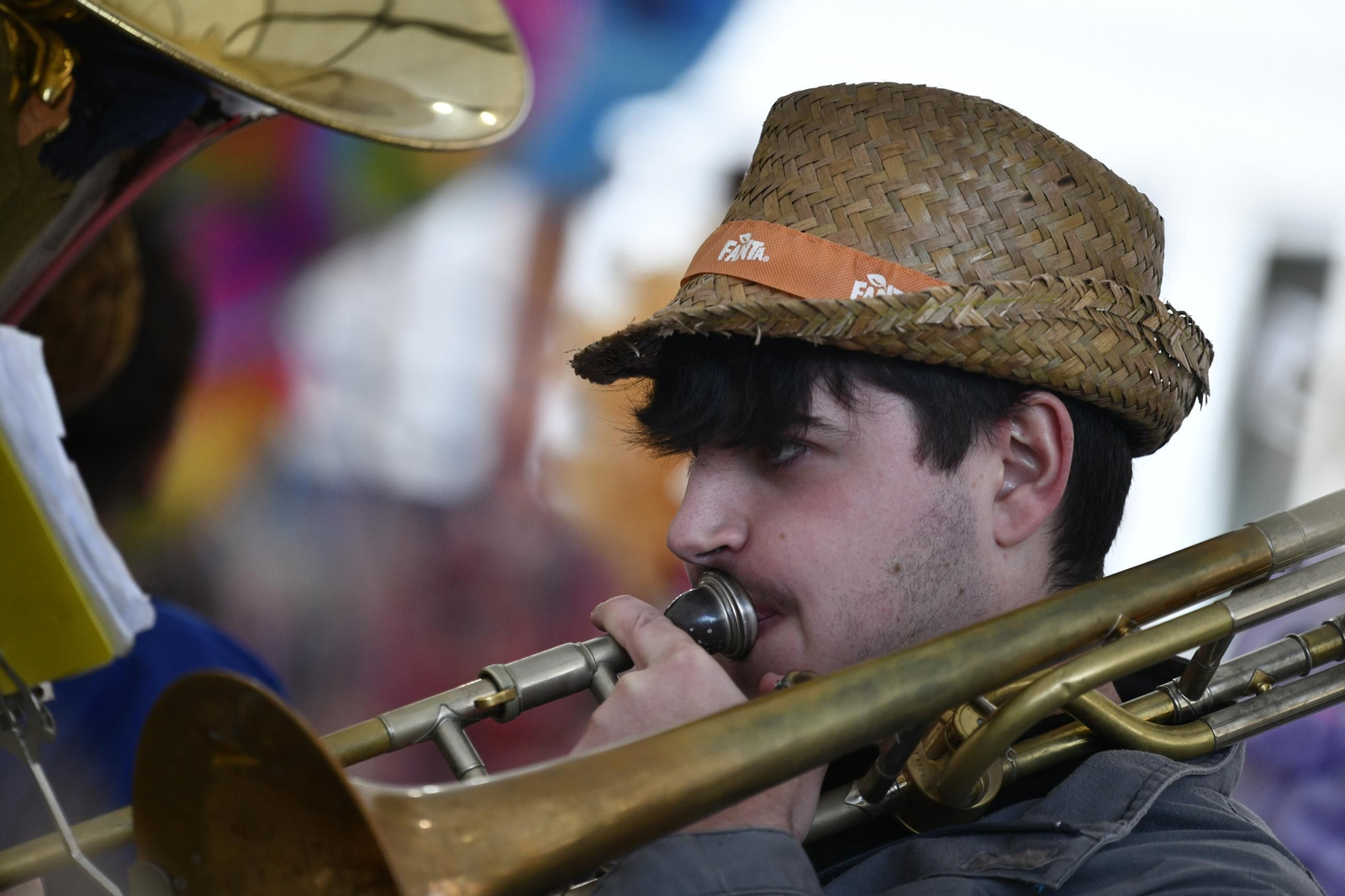 Galería | Verín entrégase á retranca nun sábado con moita música