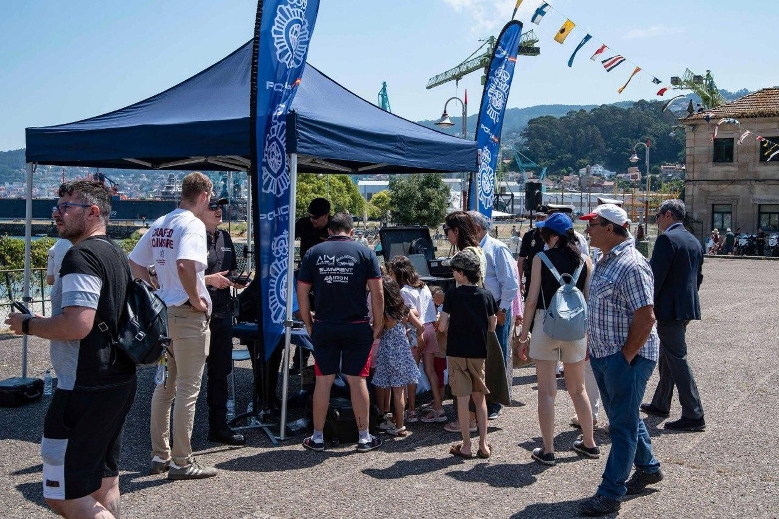 Galería | Exhibición de la Policía Nacional en la ETEA
