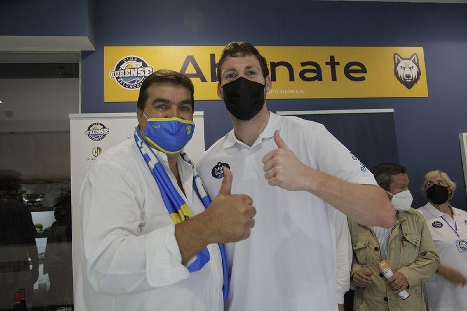 Presentación de la tienda del COB (MIGUEL ÁNGEL)