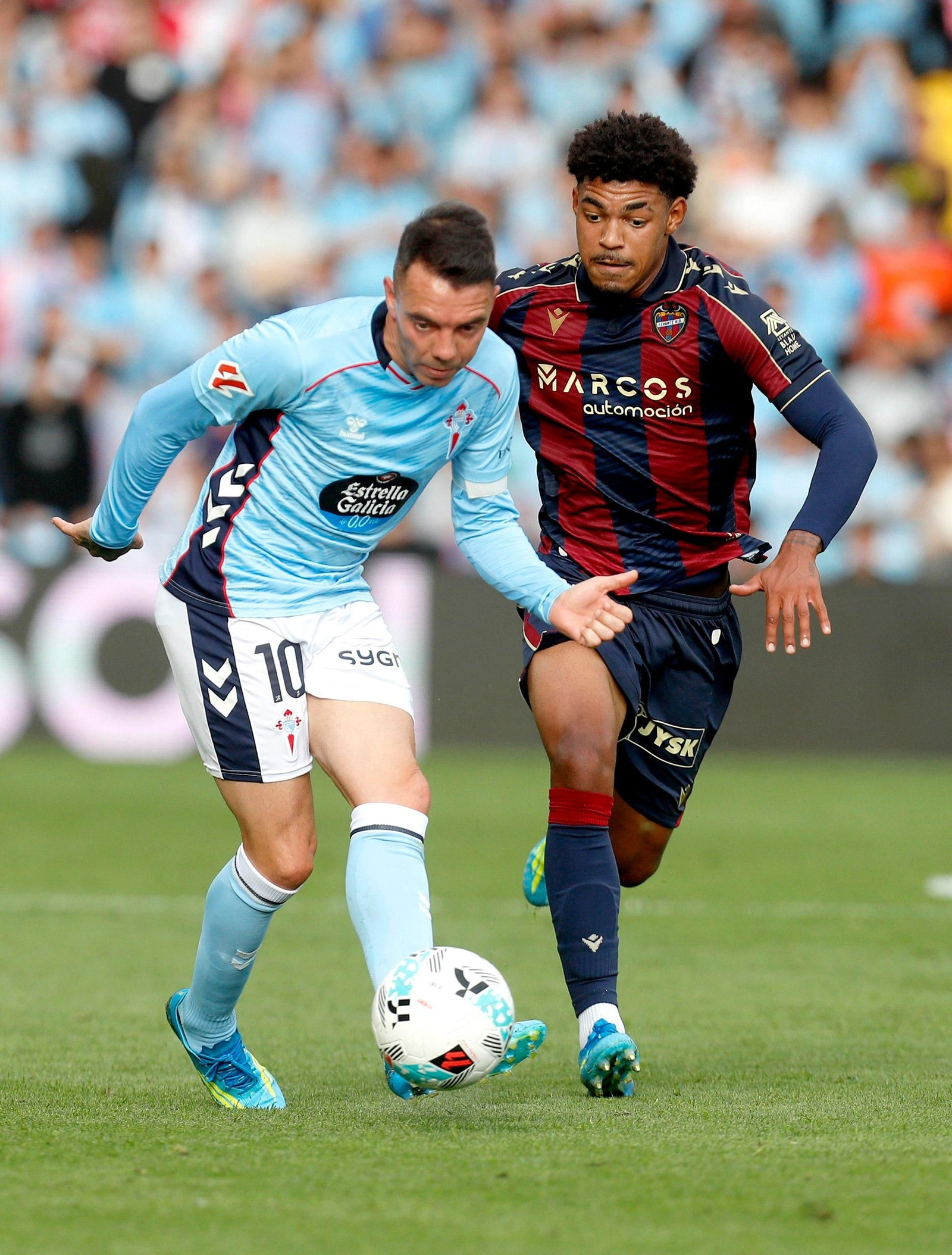 Galería | El Celta cae en casa ante el Levante