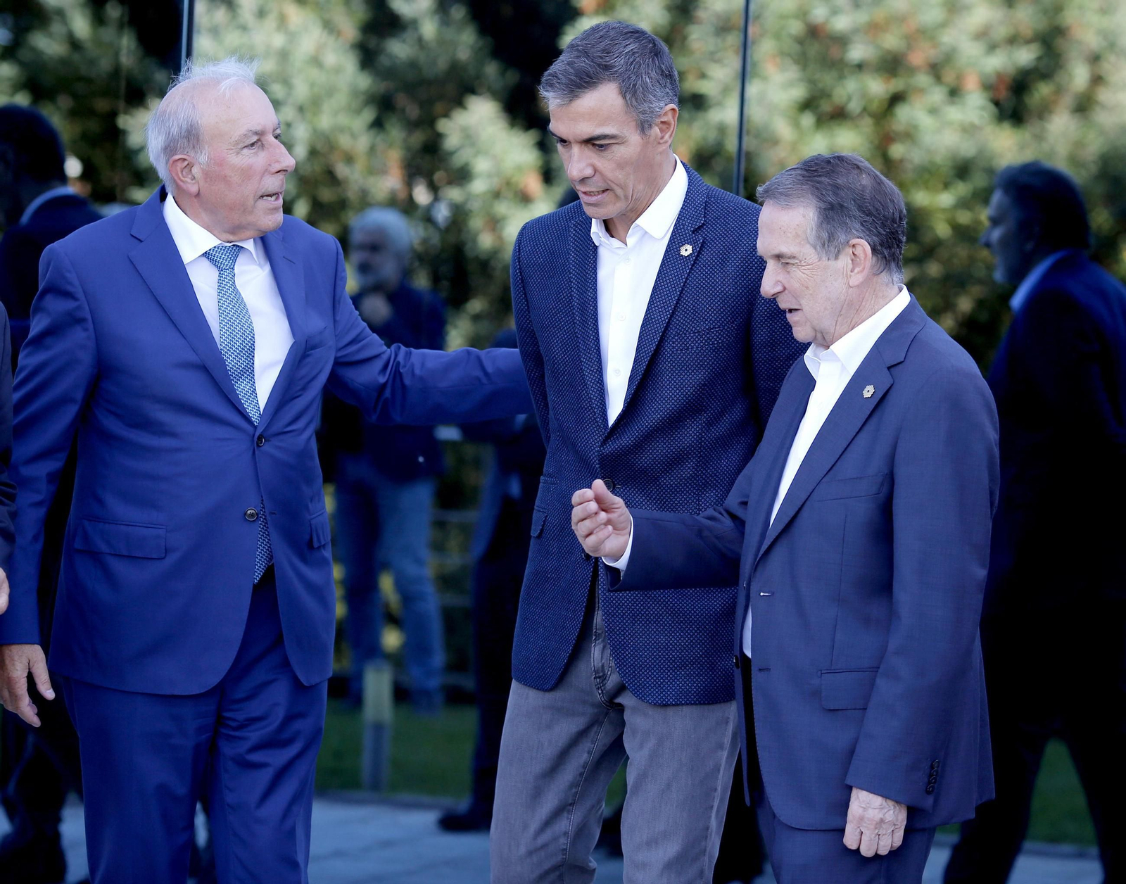 Galería | Pedro Sánchez visita las instalaciones de Delta Vigo en el PTL de Valadares