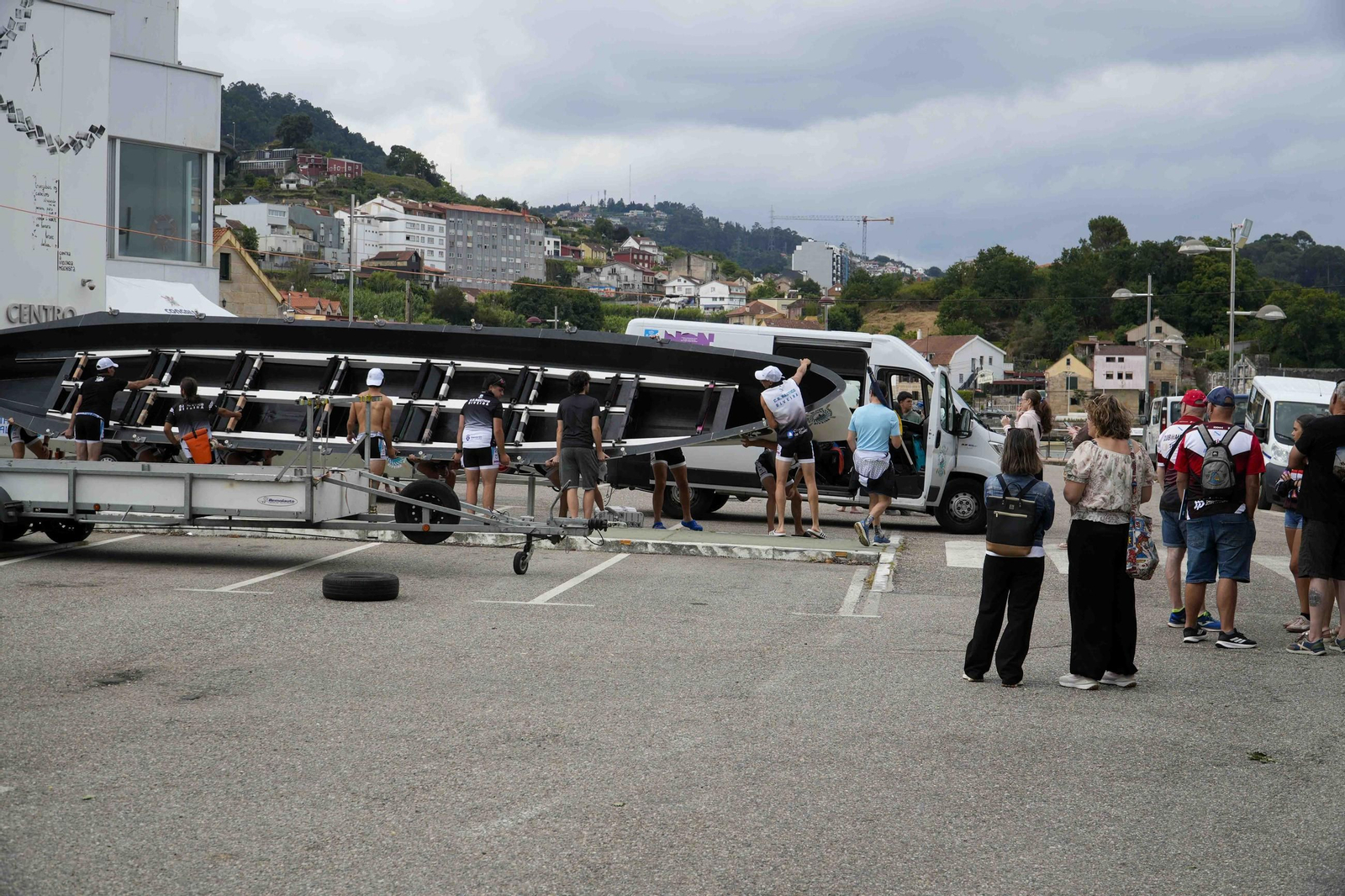 Galería | Las traineras se dan cita en el paseo de Cardona