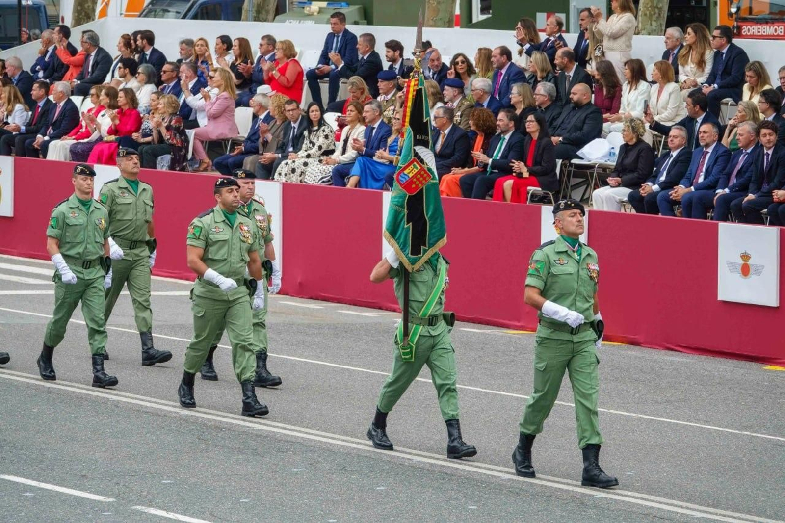 Galería | Las mejores imágenes del histórico Día de las Fuerzas Armadas en Vigo