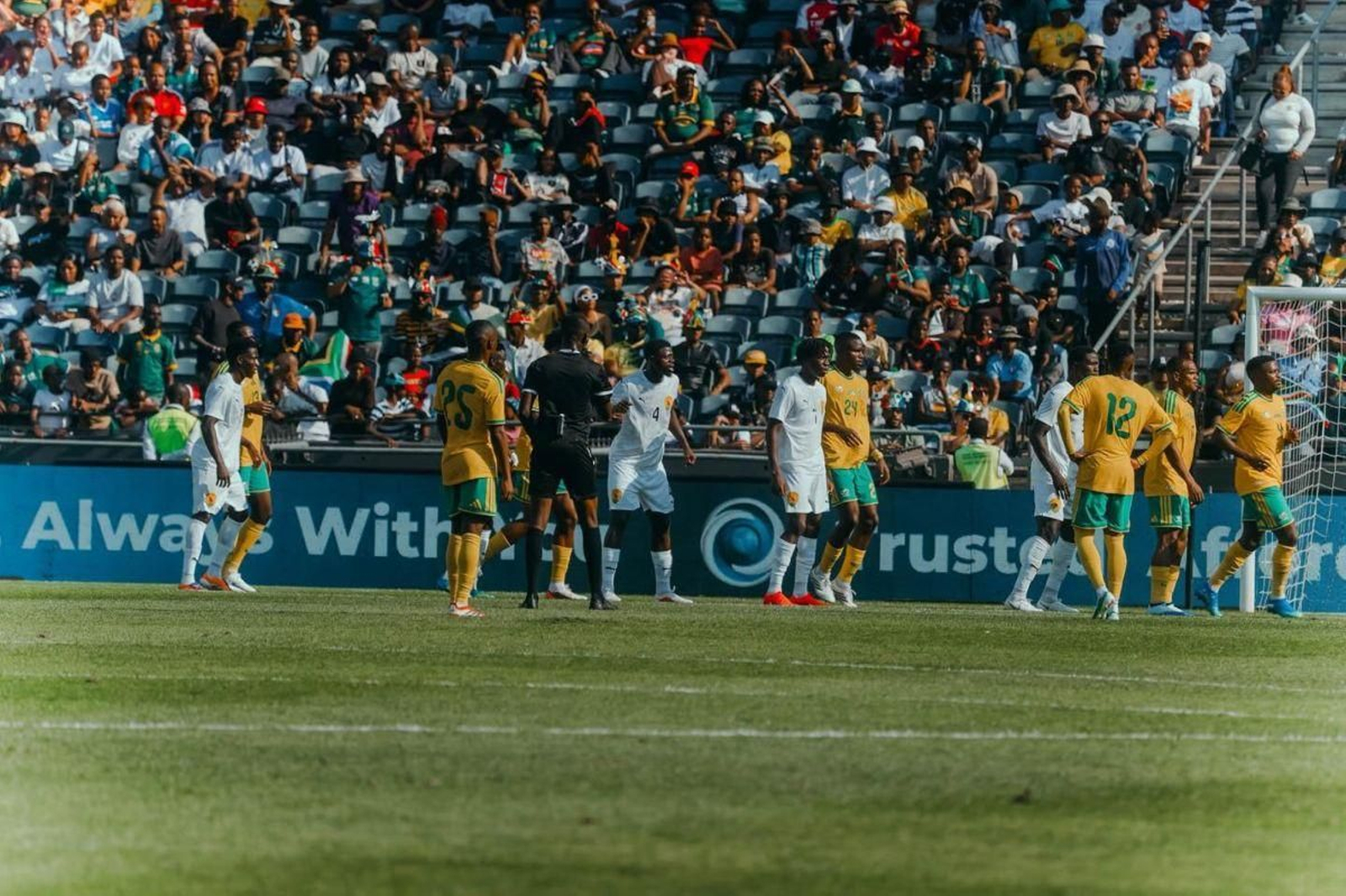 El jugador celeste Ilaix Moriba, ayer durante el partido de su selección ante Sudáfrica.