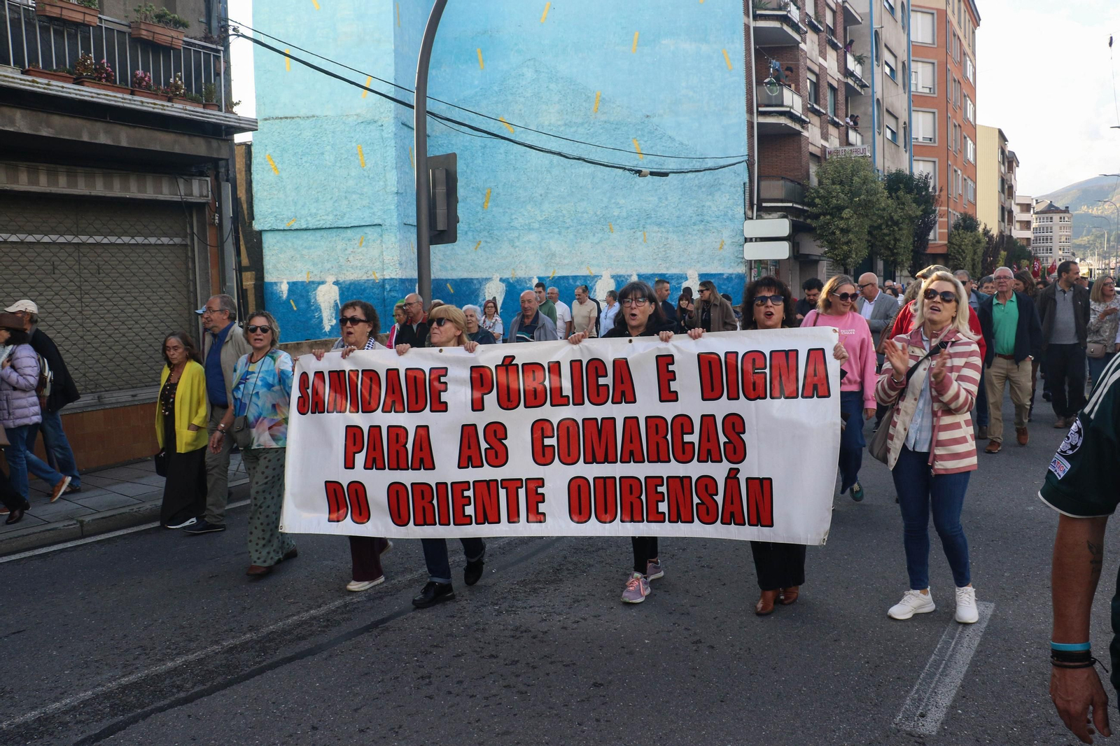 Galería | O Barco salió a la calle para pedir mejoras en sanidad