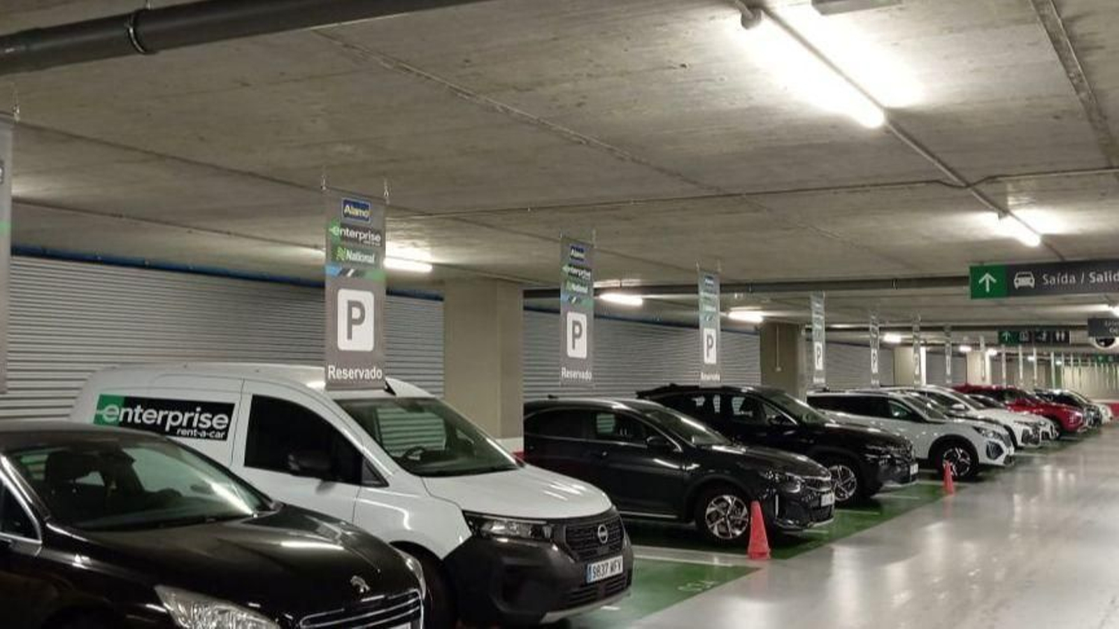 Aparcamiento de la estación de tren.