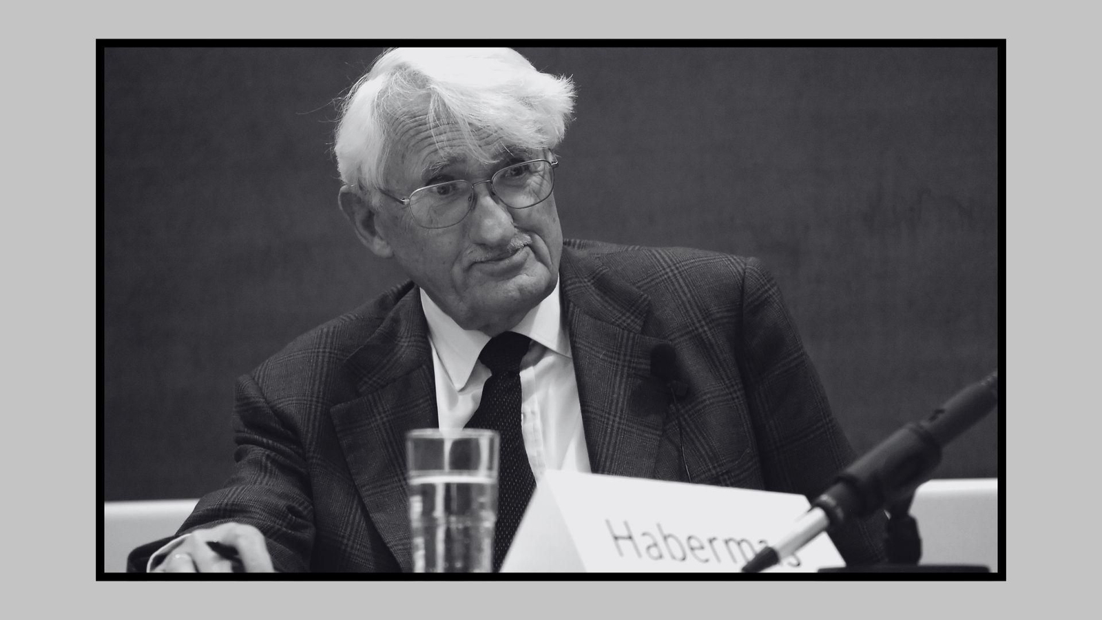 Muere el filósofo alemán Jürgen Habermas.