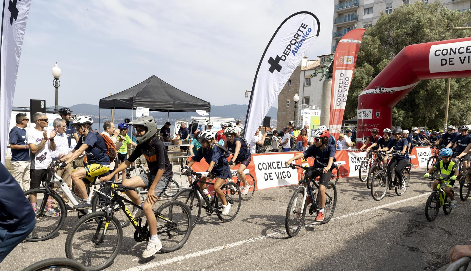Galería | El ciclismo toma Vigo con la primera edición del Día de la Bici de Atlántico