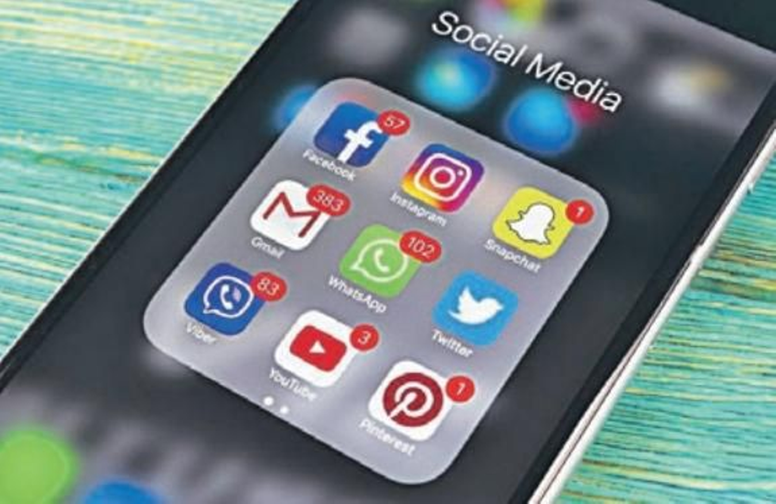 Los smartphones han supuesto un impulso a la integración digital de las aplicaciones sociales.