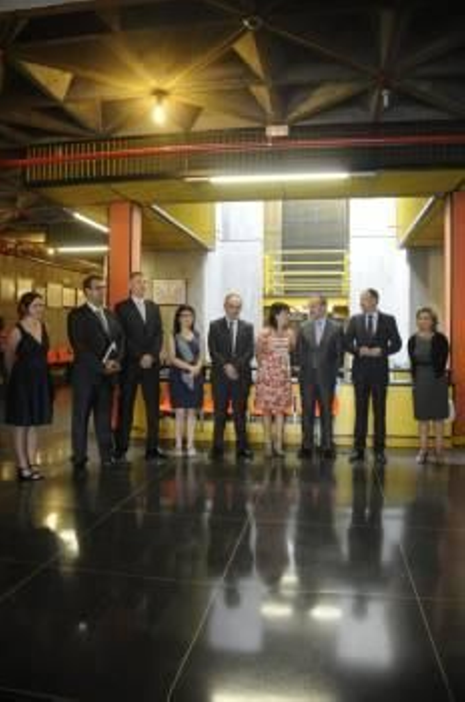 Asistentes a la firma del convenio entre Xunta y Universidade. (Foto: MARTIÑO PINAL)