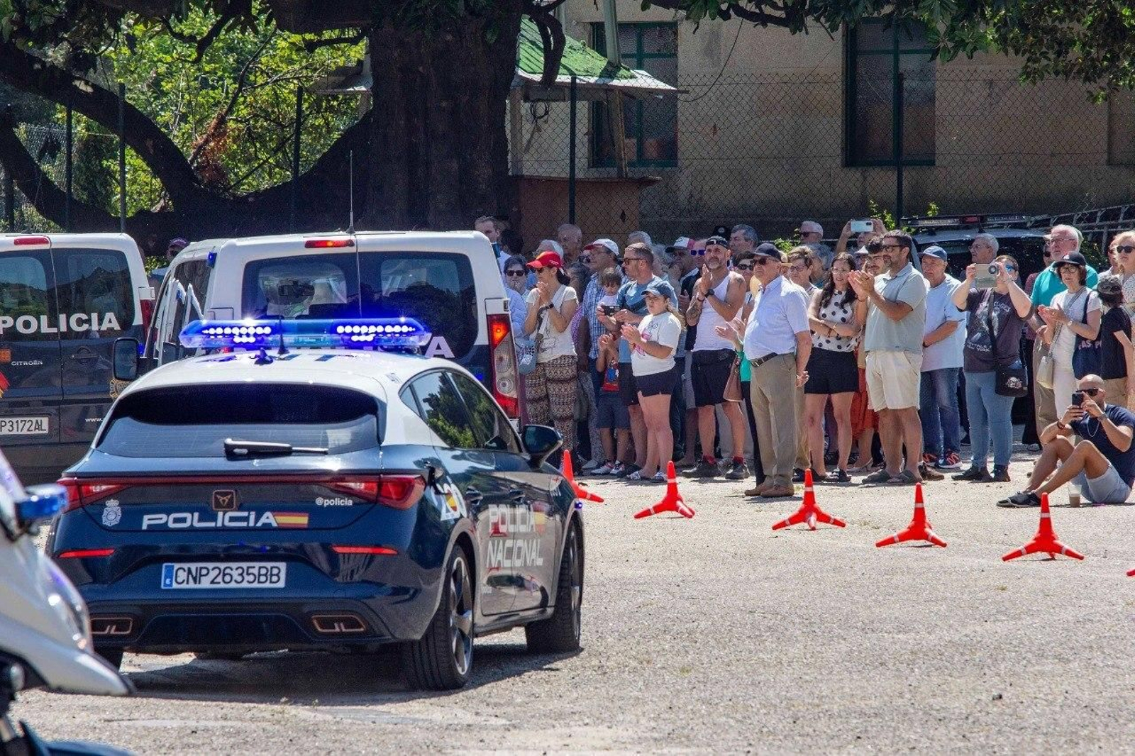 Galería | Exhibición de la Policía Nacional en la ETEA