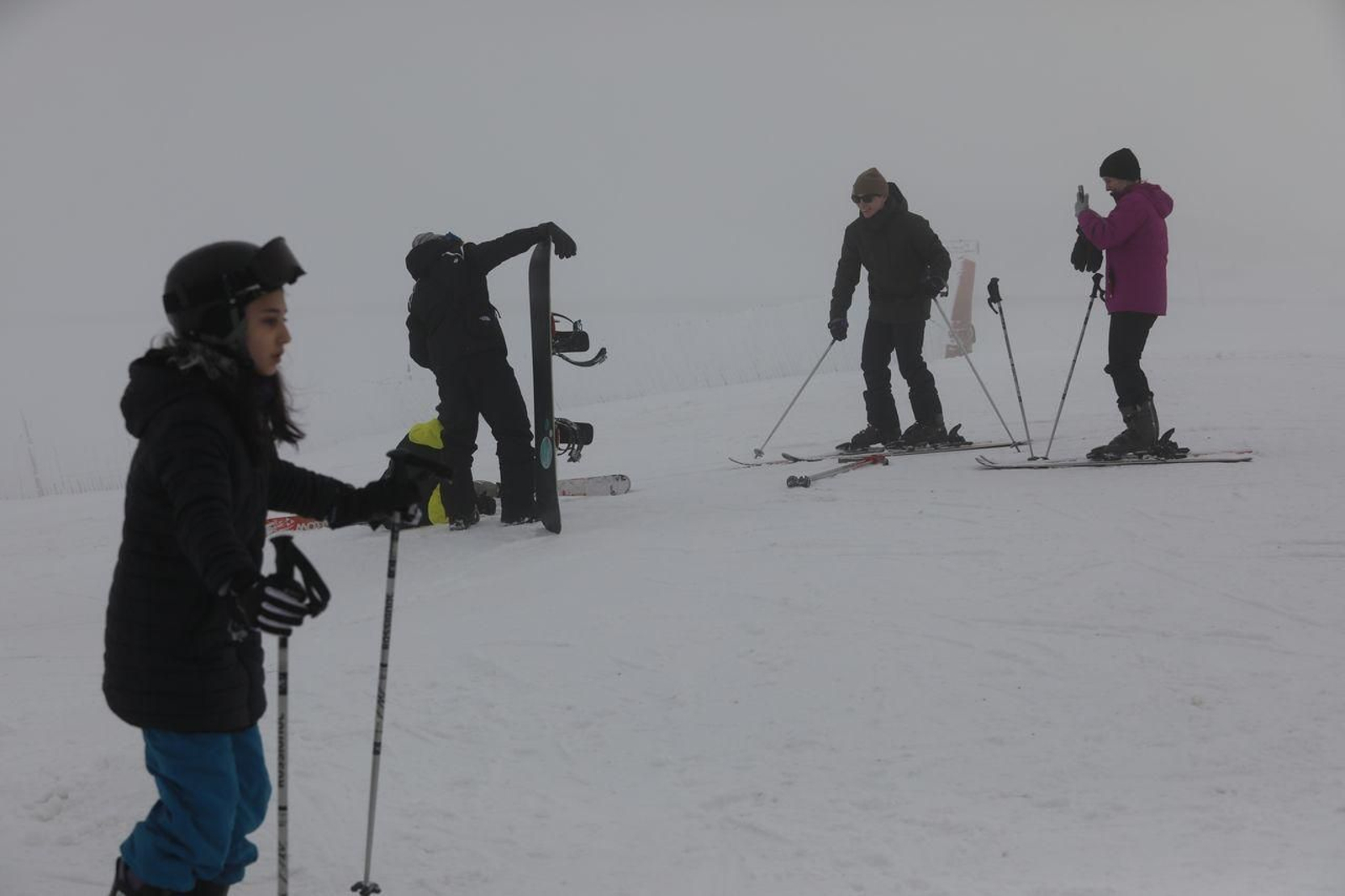 Jornada de esquí en la nieve (Foto: José Paz)