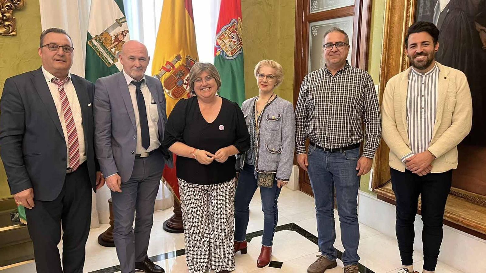 El presidente de la Coordinadora, Antonio Espinosa Segovia, Severino Abeledo Crespo, (vicepresidente), y José Ramón Álvarez Orzáez, (director de Proyectos), con la la 1ª teniente de alcalde de Granada, Ana Muñoz Arquelladas, y la presidenta y el jefe del Departamento Alemania de la Asociación Granadina de Emigrantes Retornados, María José Hueltes Aceituno, y José Cobos Ruiz