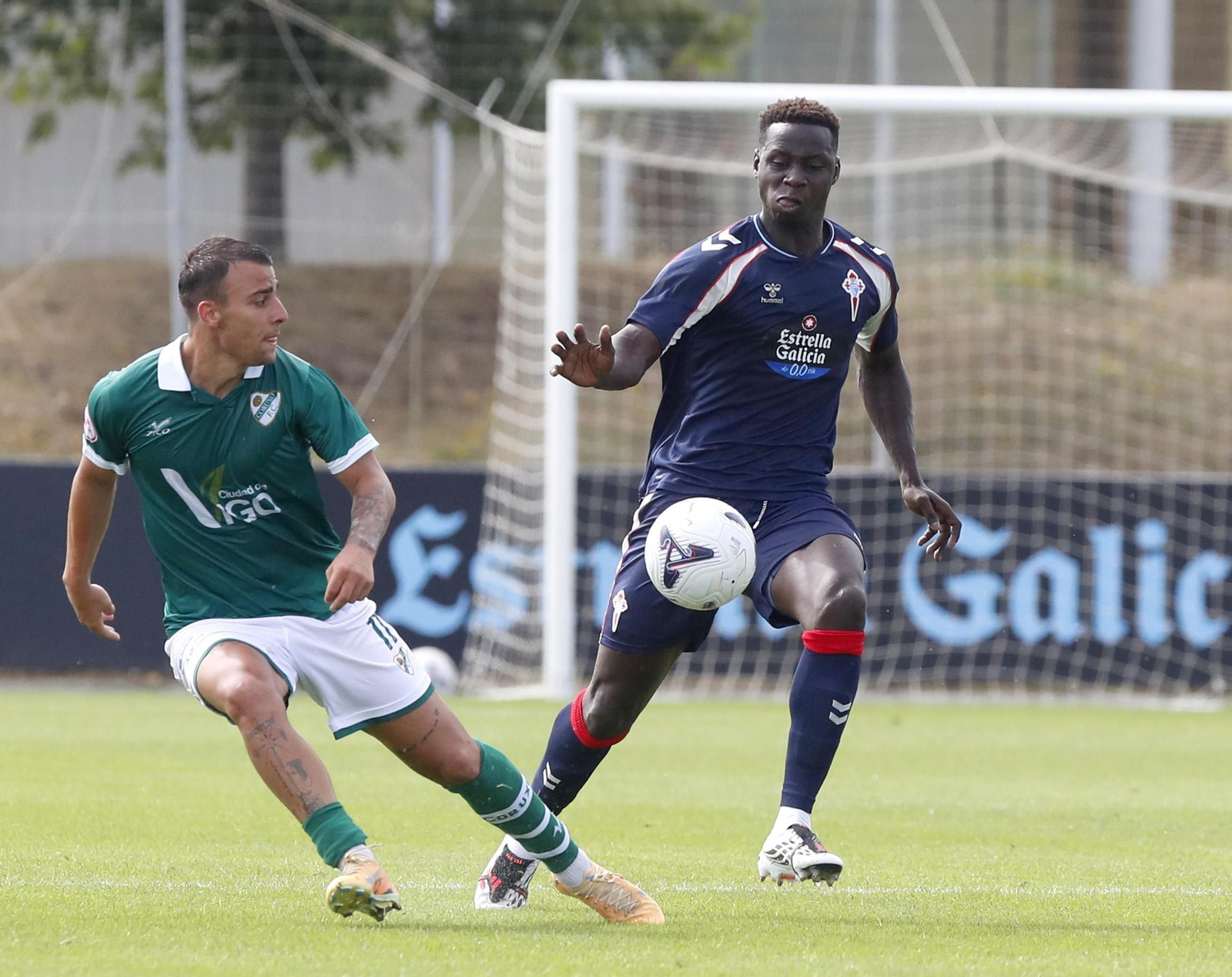 Galería | Celta Fortuna y Coruxo se miden en la pretemporada