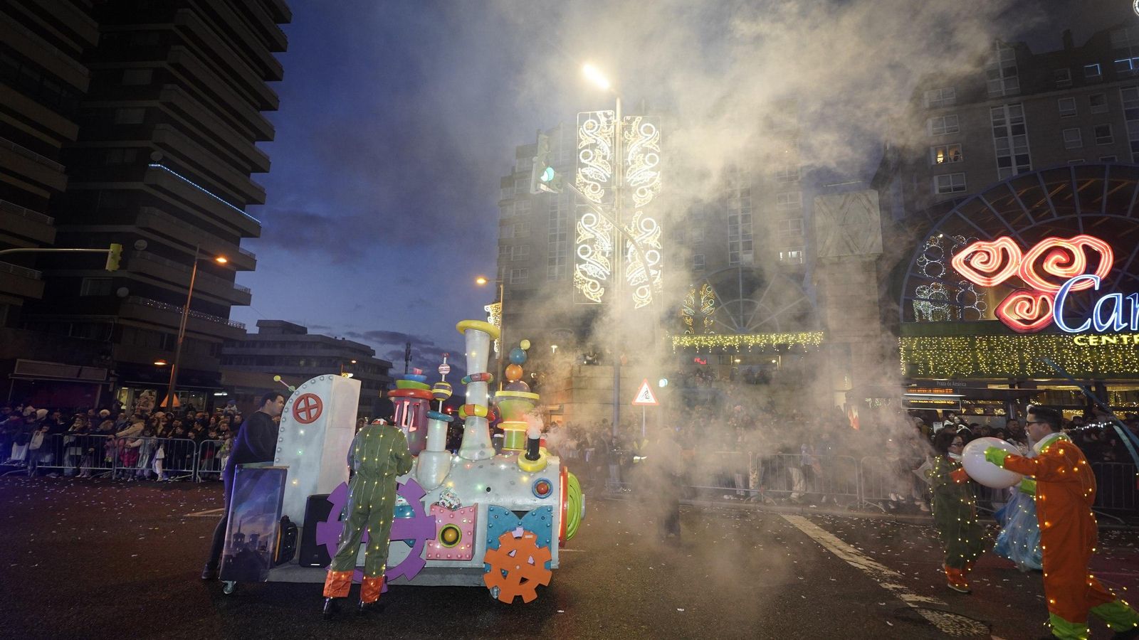 Galería | La Cabalgata de Reyes llena la ciudad de magia