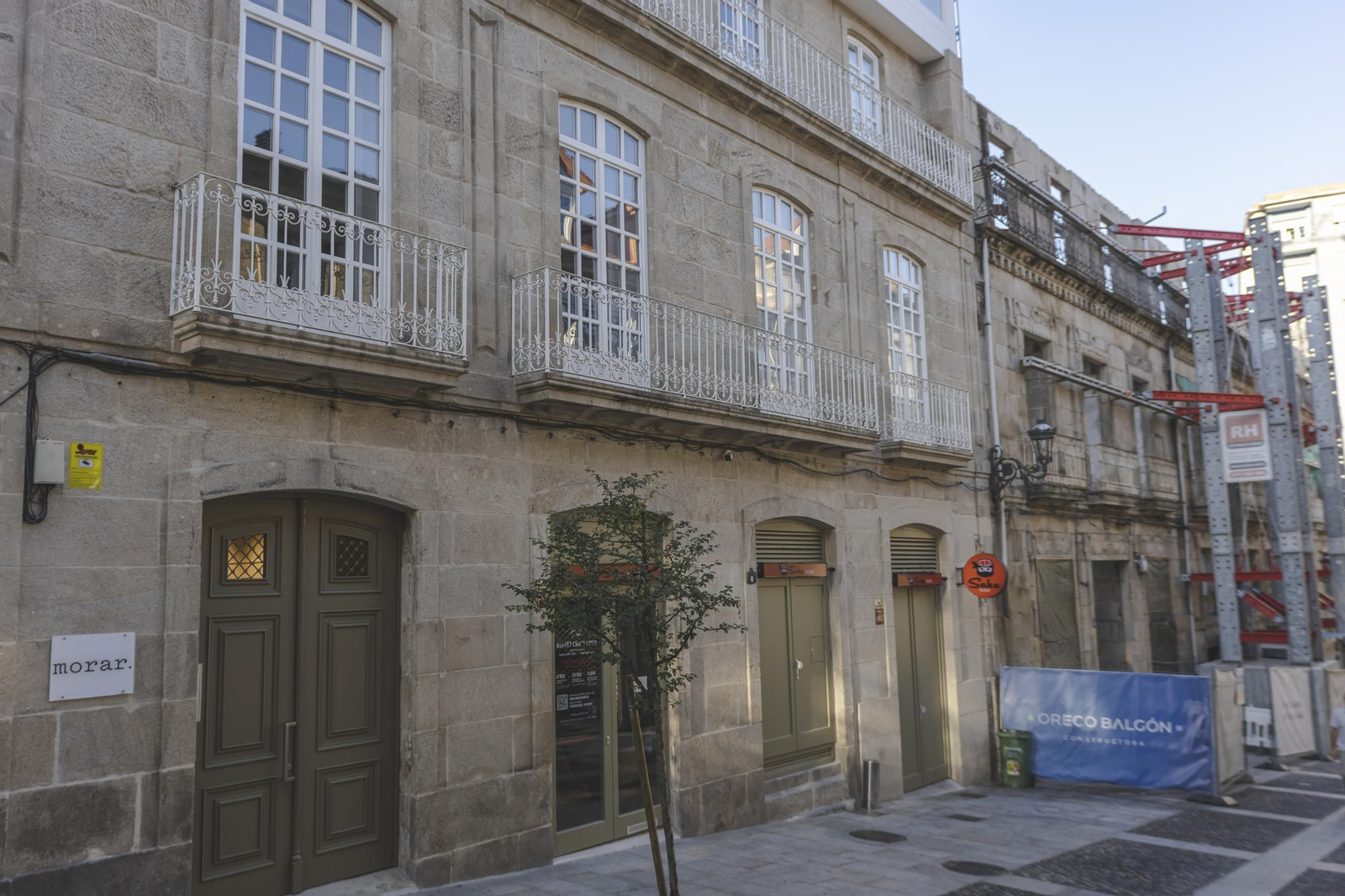 Galería | Un recorrido por los pisos de Alejandro Outeriño y el Pazo de Castadón junto a Grupo Souto