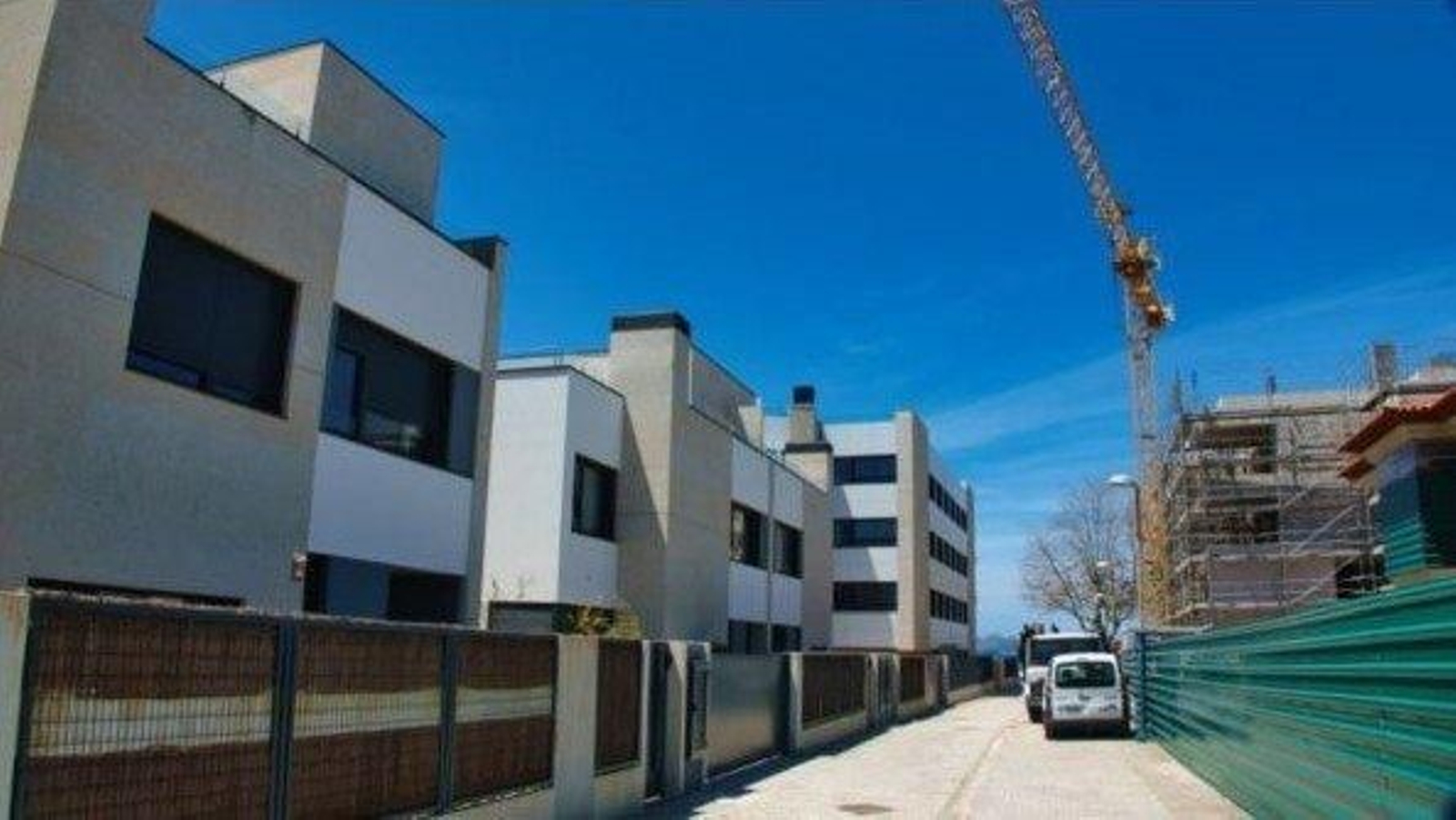 Viviendas en fase de comercialización en la costa viguesa.
