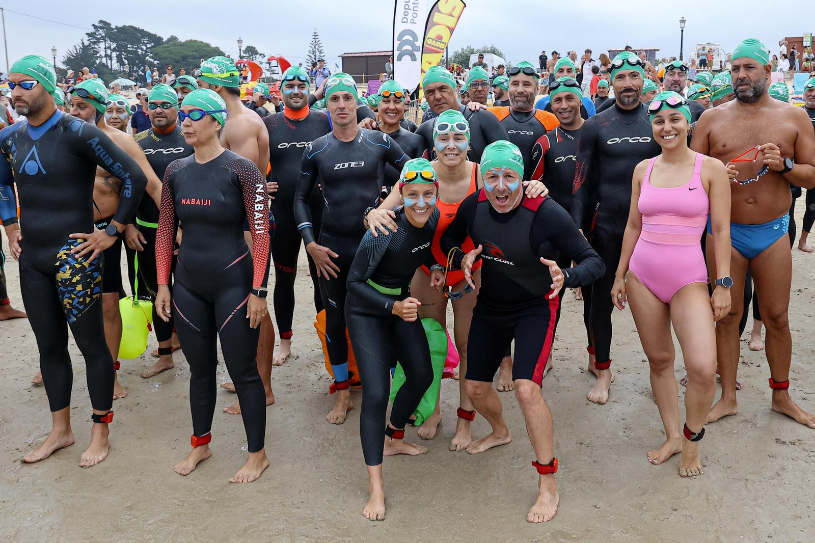 Galería | Centenares de nadadores se citan en Praia América para la Travesía a nado Costa Serena 2026