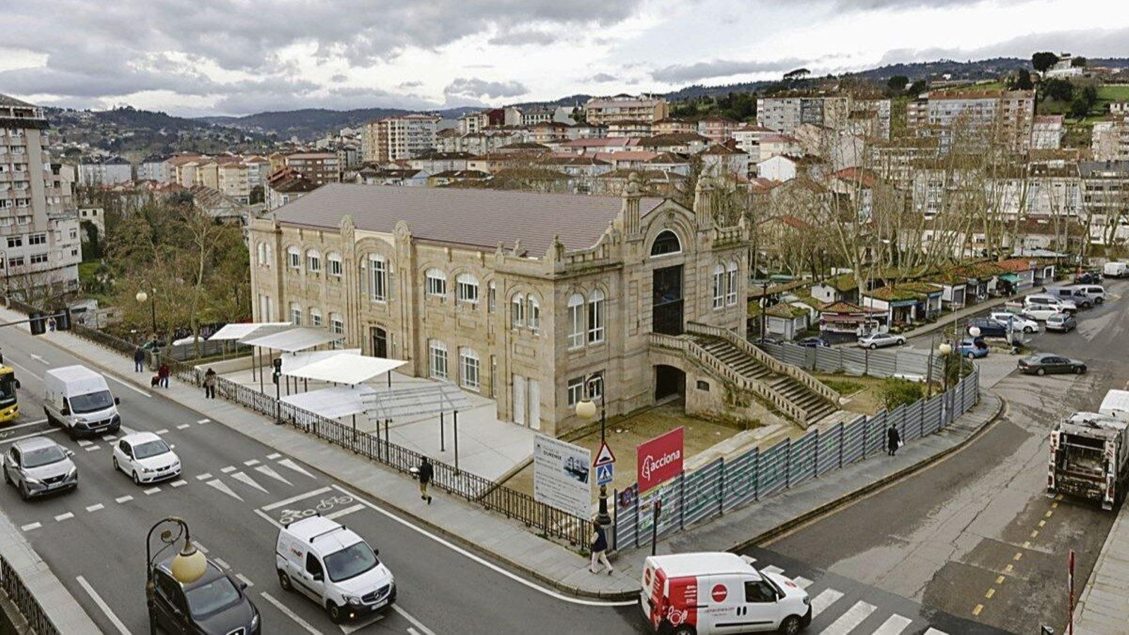 Vista exterior de la Plaza de Abastos.