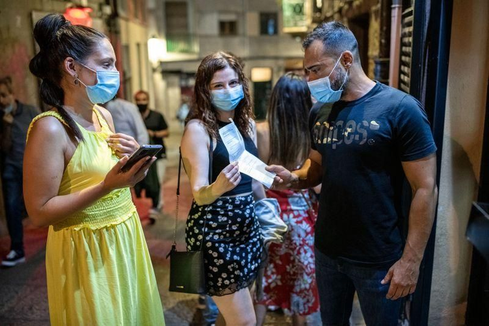 Primera noche con PCR obligatoria para acceder a locales de ocio nocturno // FOTO: ÓSCAR PINAL