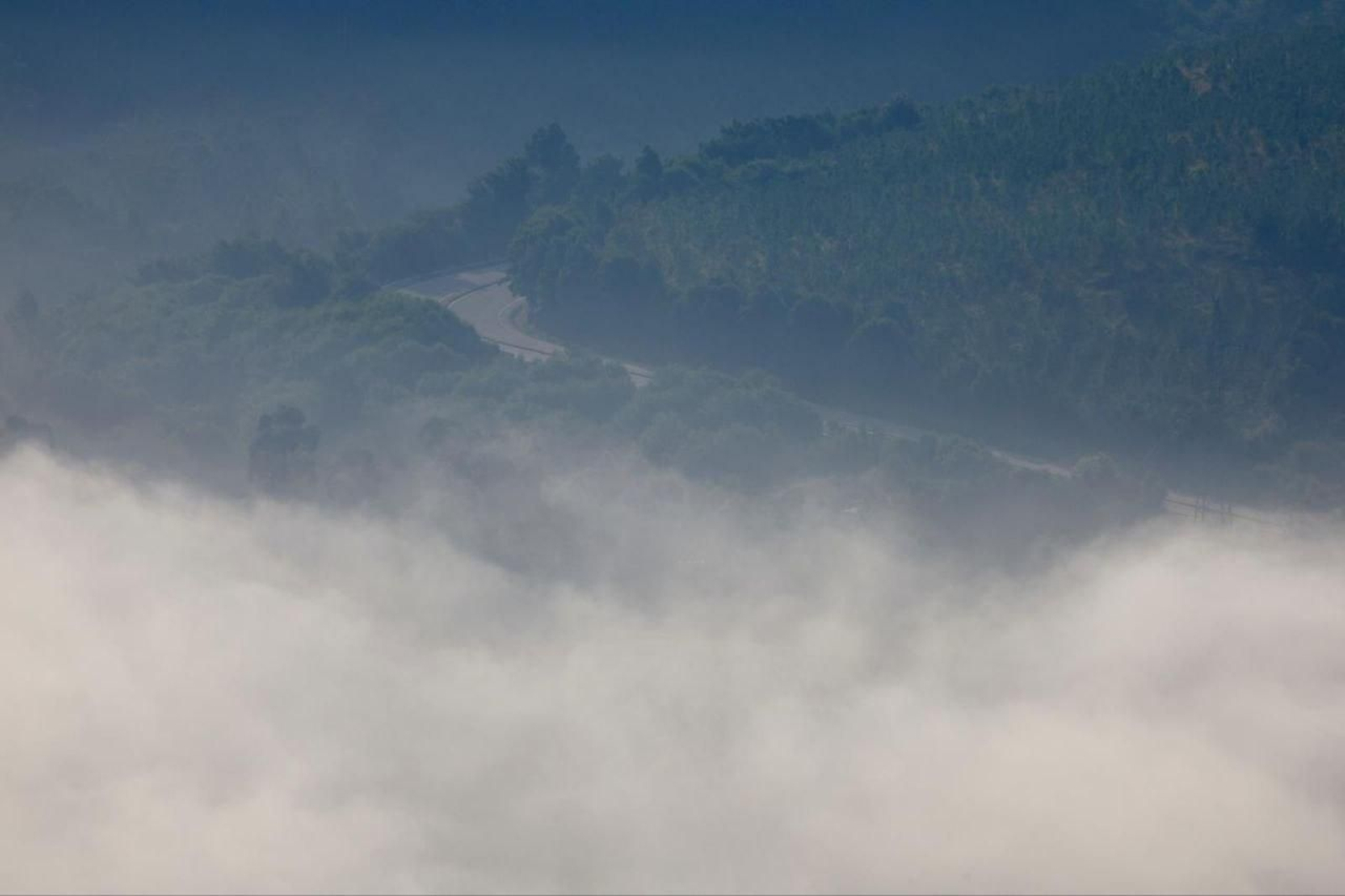 Galería | Un manto de niebla despierta a la Ría de Vigo tras la ola de calor