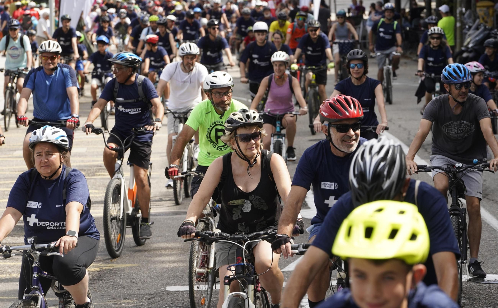 Galería | El ciclismo toma Vigo con la primera edición del Día de la Bici de Atlántico