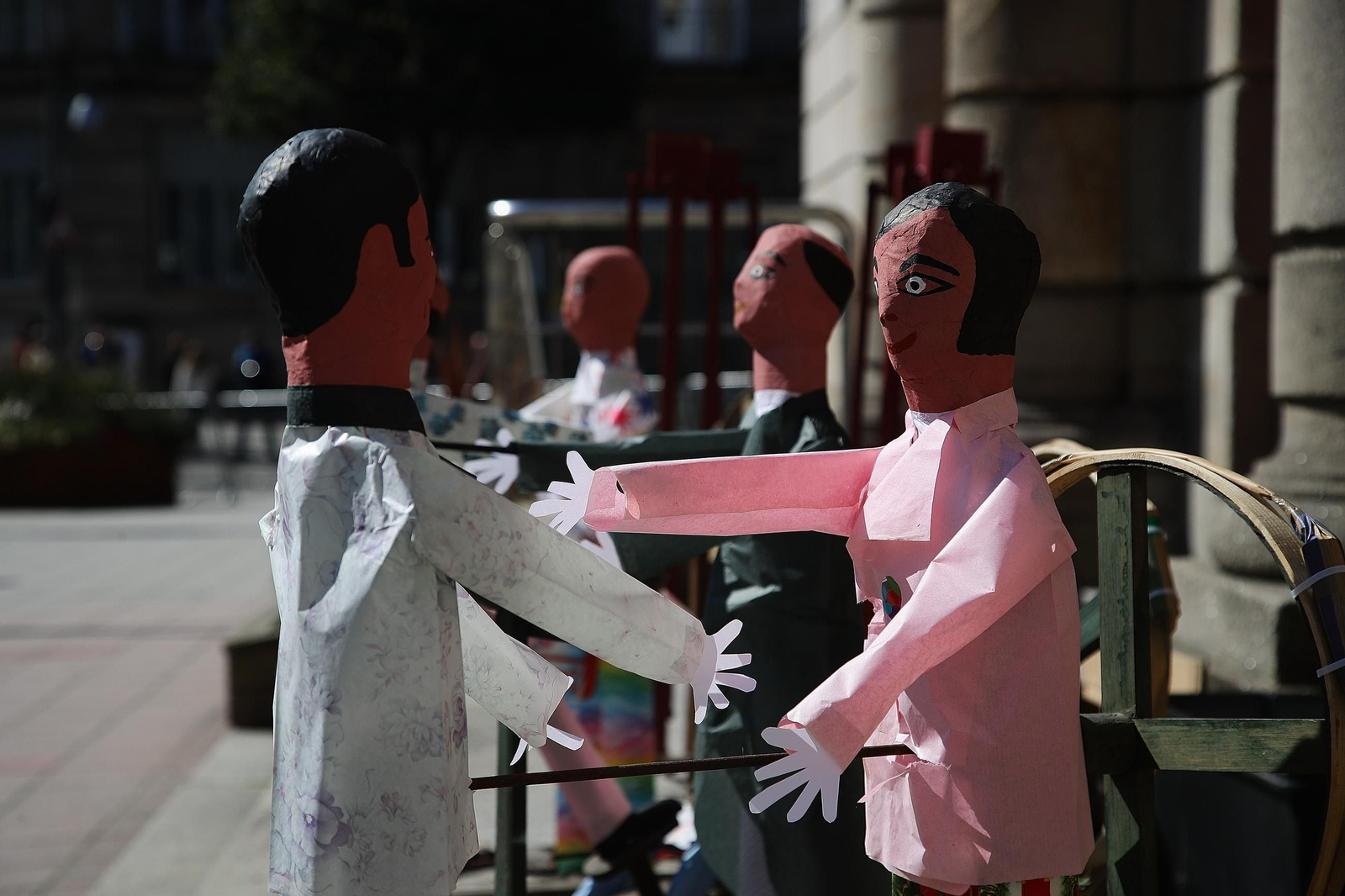 Galería |  Las Madamitas y el buen tiempo conquistan San Lázaro