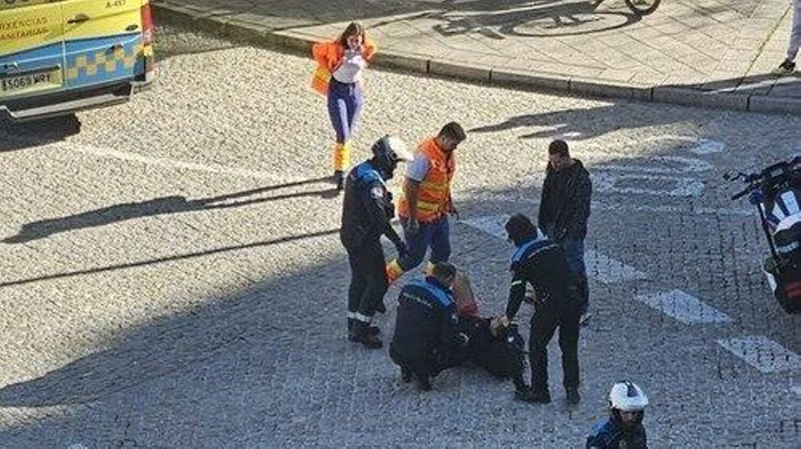 Un ciclista resulta herido en el barrio de O Couto, en Ourense.