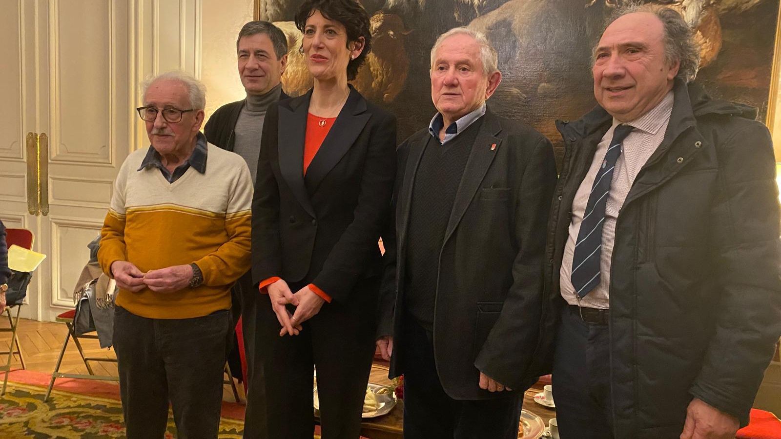Miembro electo y después representante de la emigración europea, José María Oliver (2º por la derecha)  defendió los intereses de los españoles en el CGCEE. En la foto junto a la ministra Saiz y el consejero por Francia Juan Miguel Paz.