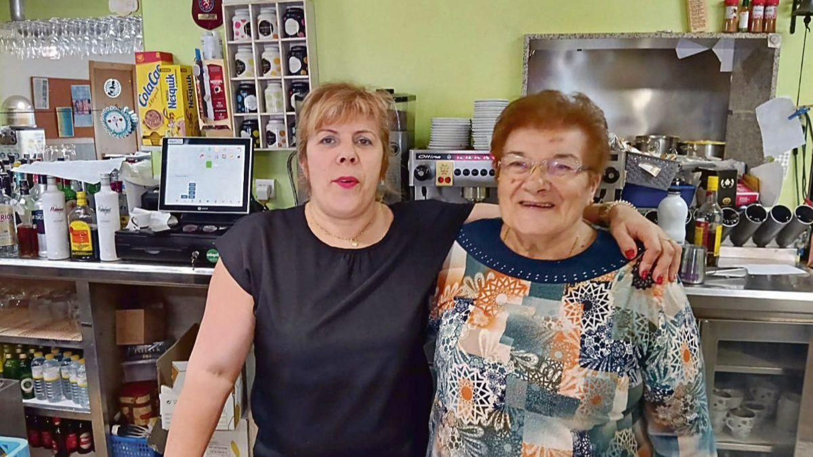 En la imagen, Alba Vila y su madre María García, conocida como “La Brava”.