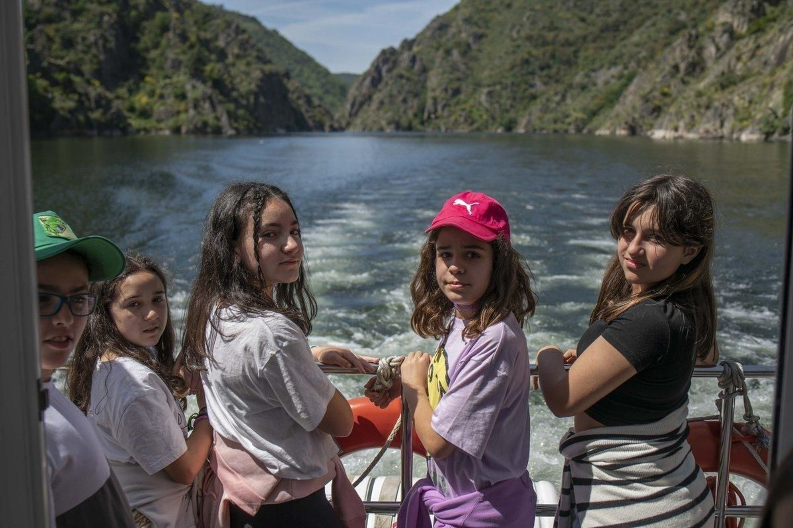 Jornada lúdica en la Ribeira Sacra de los colegios San Salvador de Arnoia y Concepción Arenal de Ourense.