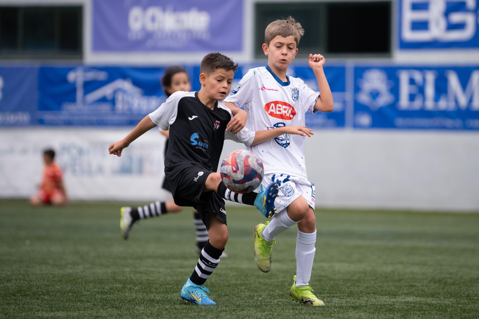 El Pabellón CF, el mejor en el 12º torneo benjamín de fútbol Barbadás