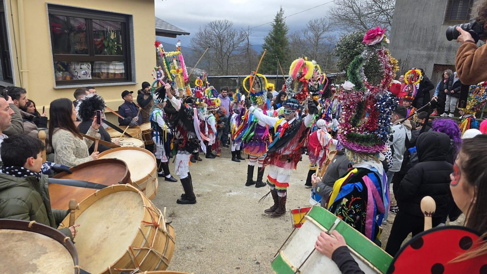 Galería | Manzaneda vive su Entroido por todo lo alto, la celebración de este domingo en fotos