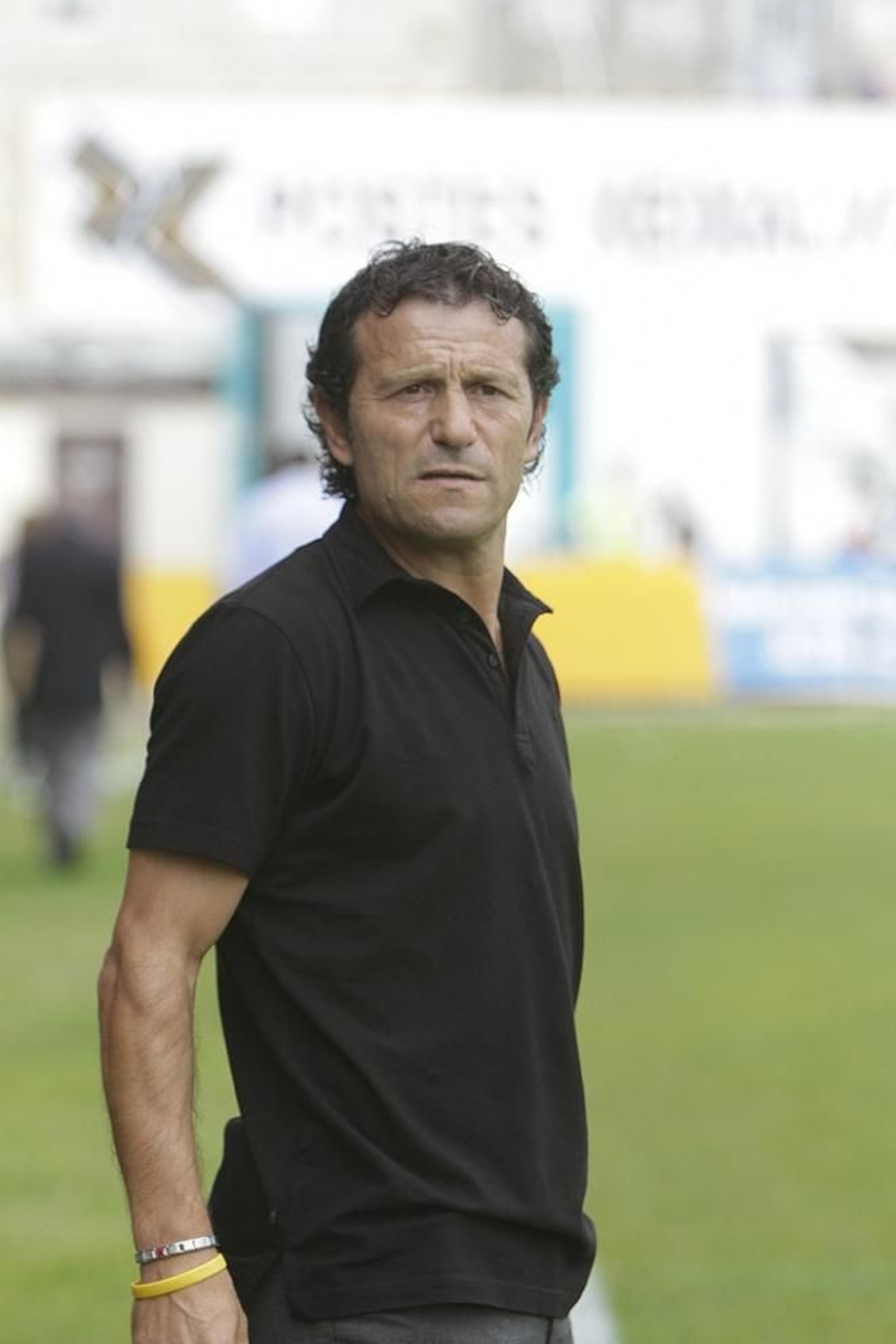 José Blanco, Manuel Vázquez, José Luís Outeiriño Rodríguez y Francisco Rodríguez departen distendidamente antes de la comida