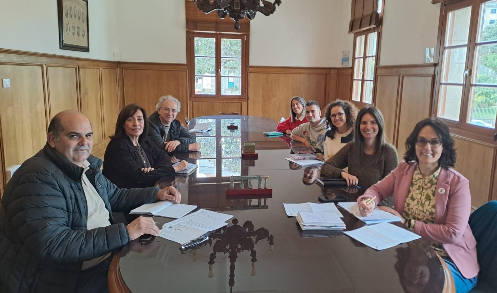 Imagen de la primera reunión de la Mesa Local de Salud, que tuvo lugar en el Concello de Redondela.