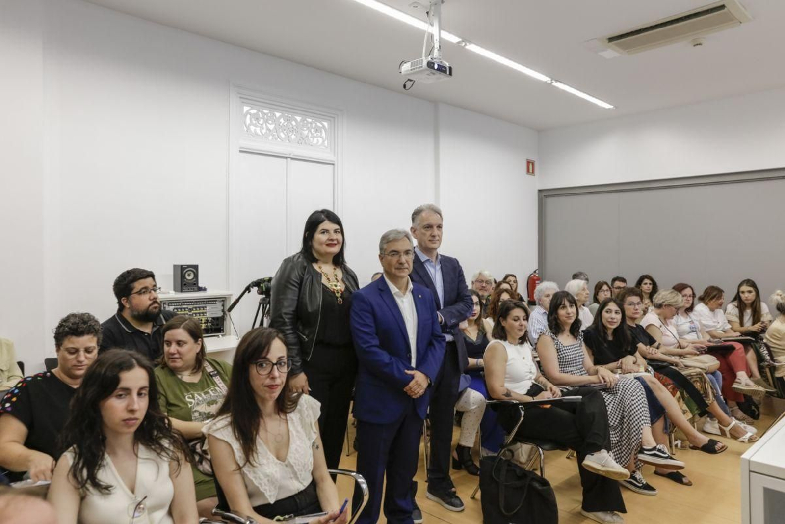 Torres, Menor e Cerdeira, coas asociacións.