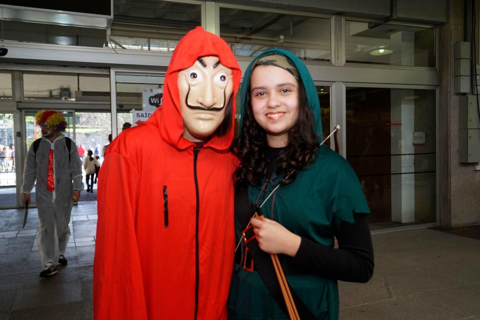 Participantes en el concurso de disfraces del Entroido de Vigo.